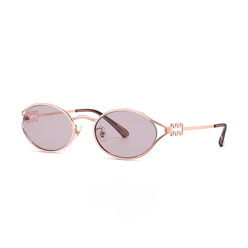 Retro Punk Queen: Metal Frame Oval Sunglasses for Women Vintage Style, Lightweight & UV400 Protection