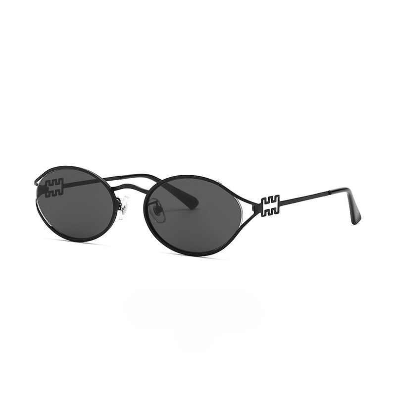 Retro Punk Queen: Metal Frame Oval Sunglasses for Women Vintage Style, Lightweight & UV400 Protection