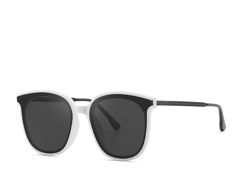 Aura Gaze: Women's Polarized Sunglasses - UV400 Protection, 54mm Lens, Fashion Frame