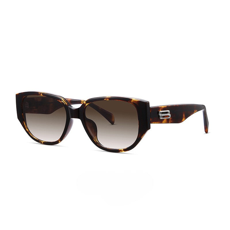 Retro Romance: Unisex Cat-Eye Sunglasses | High-Definition Nylon Plate
