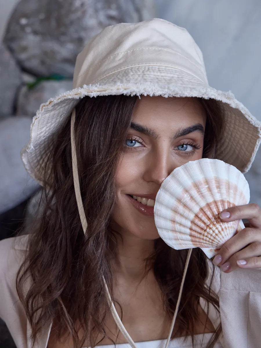 The Plus One - Bucket Hat, Beige