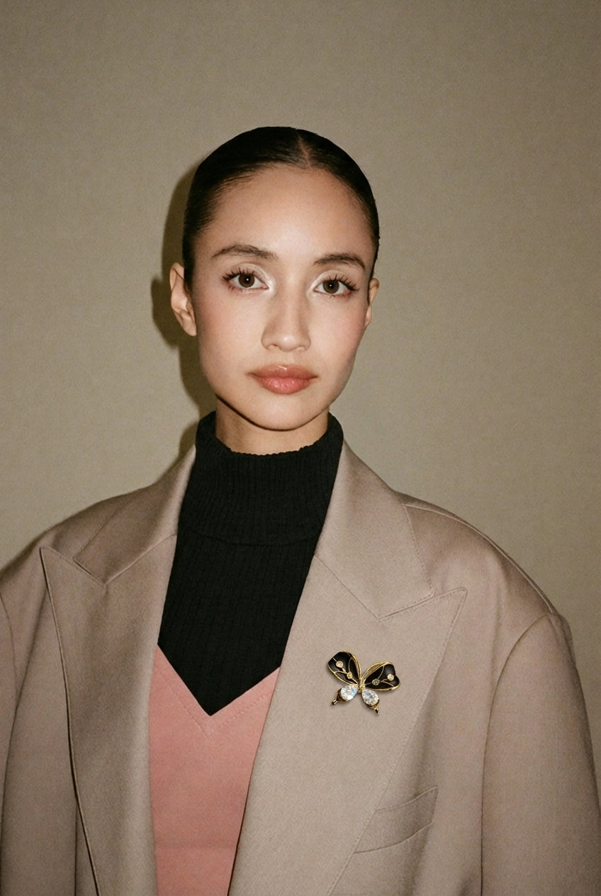 MK Enamel Butterfly Brooch Gold Plated Copper Alloy Zircon Inlay Original Design Two-Tone Pin