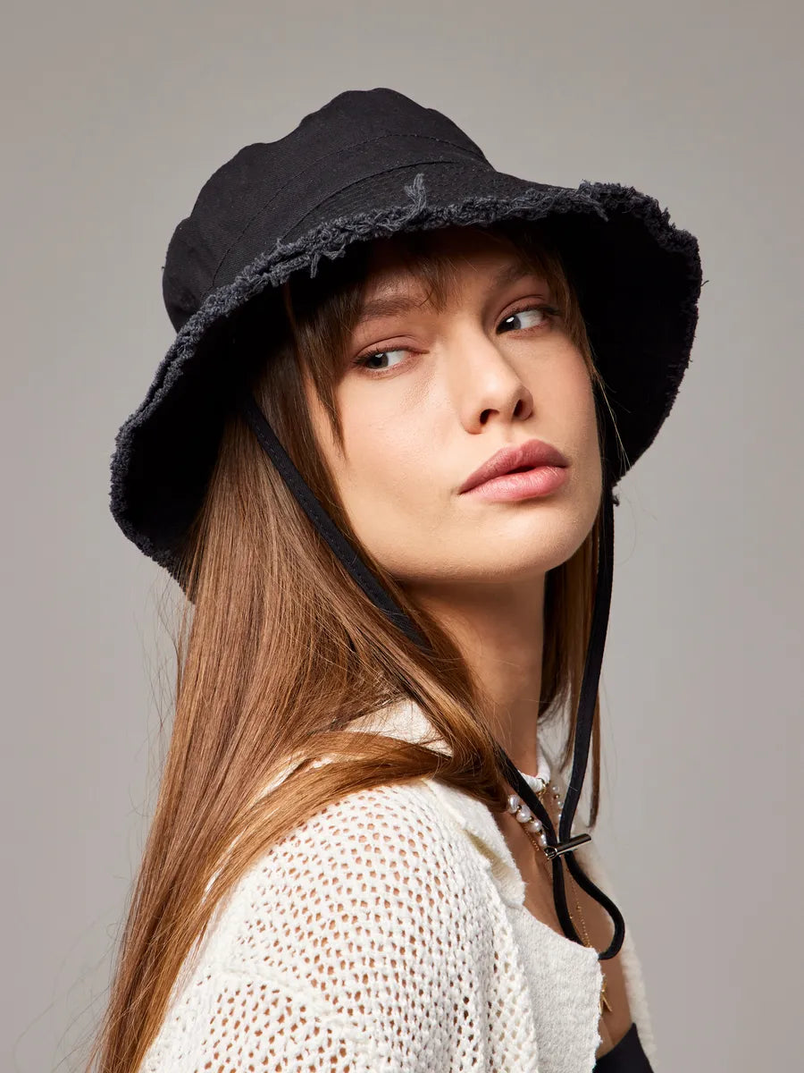 The Plus One - Bucket Hat, Black