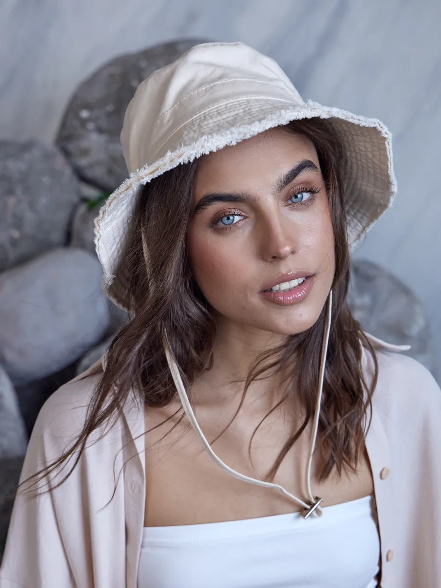 The Plus One - Bucket Hat, Beige