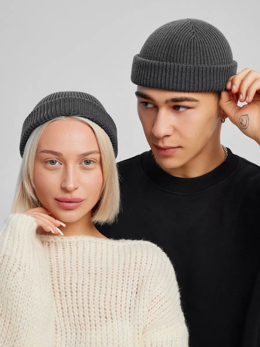 Short Fisherman Beanie Hat – Soft Acrylic Docker Skull Cap – Rolled Cuff Trawler Watch Cap (Unisex / One Size)