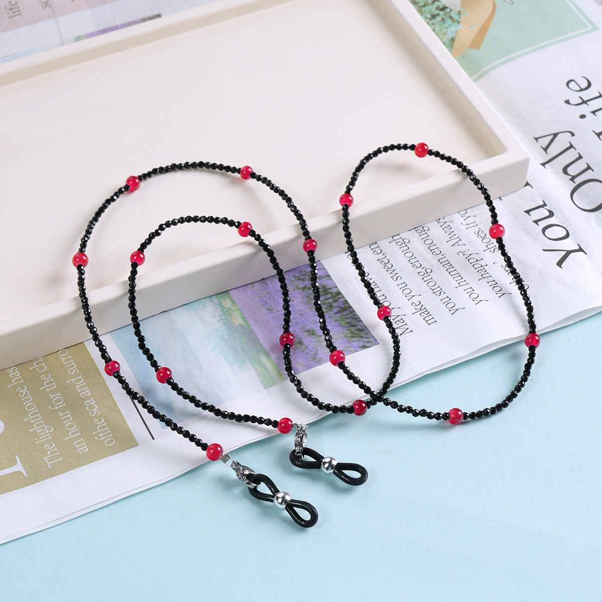 Marie Kiro: Minimalist Beaded Eyewear Chain  Individualist Trend Neck Strap